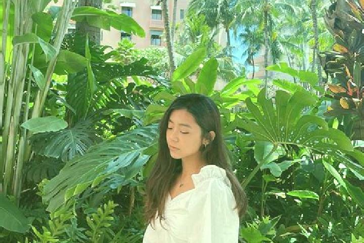 Jade, 20 — Escort in Muyang, China
