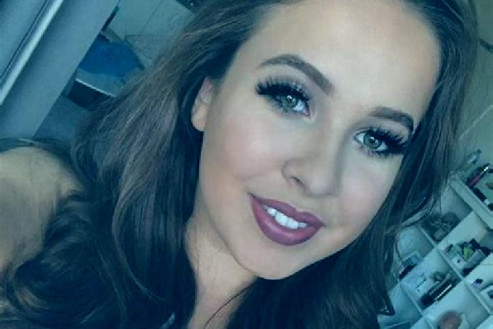 Jade, 21, a black hazel-eyed european companion based in San Giuliano di Puglia. Offering OWO, GFE, Dinner Date. Available for incall and outcall, overnight ...