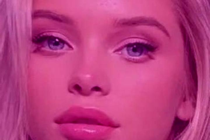 Jade, 21, a blonde blue-eyed caucasian companion based in Sao Jeronimo da Serra. Offering Massage, 69, Duos, Couples. Available for incall and outcall, day a...