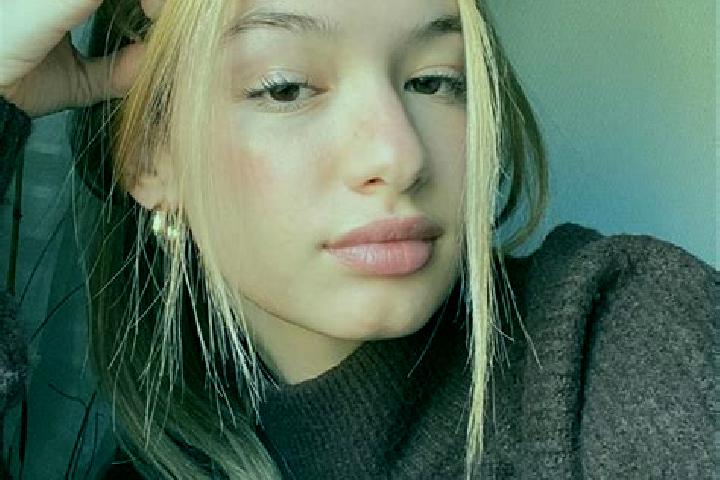 Jade, 21, a blonde brown-eyed mixed companion based in Deganwy. Offering Overnight, CIM, Domination, Erotic Massage. Available for incall and outcall, day an...