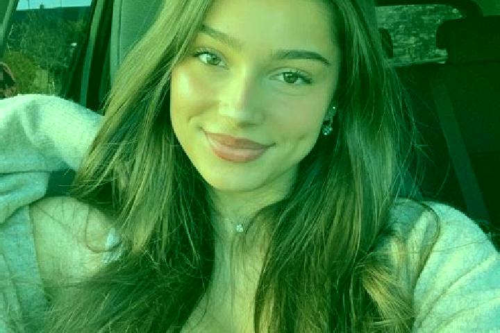 Jade, 21, a brunette green-eyed caucasian companion based in Karumbu. Offering Girlfriend Experience, GFE, Party Girl. Available for incall and outcall, day ...