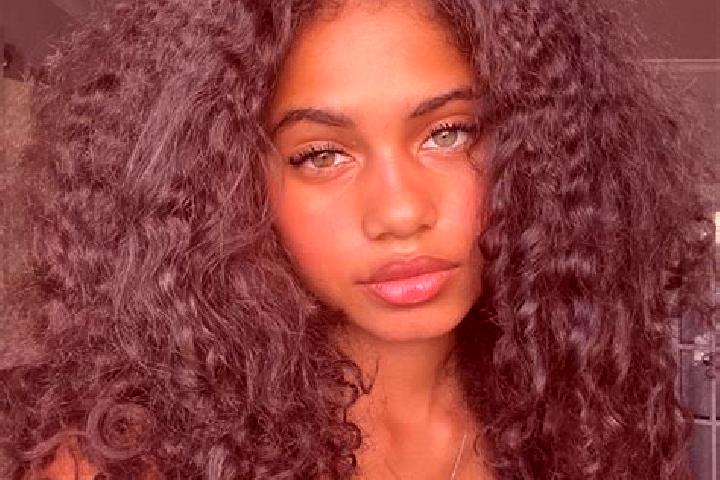 Jade, 21, a chestnut blue-eyed ebony companion based in Kontovazaina. Offering 69, Overnight, CIM, Dinner Date. Available for incall and outcall, day and eve...