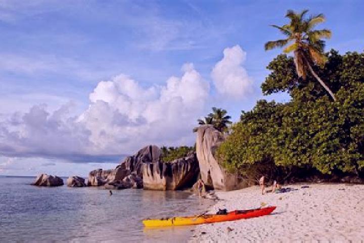 Jade, 21 — Escort in Baie Lazare, Seychelles