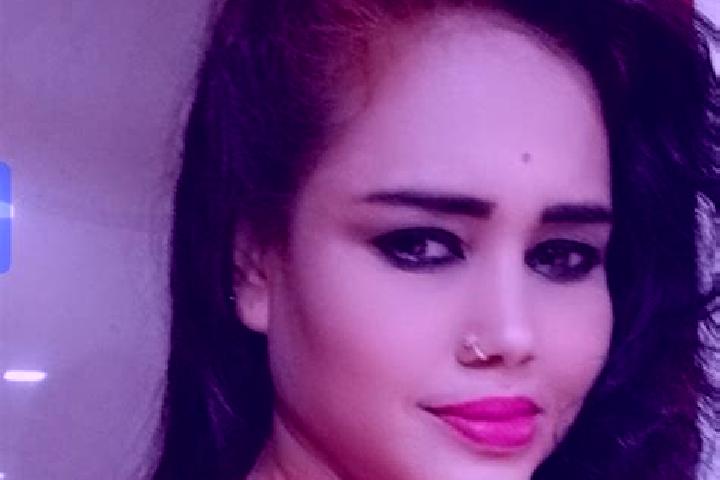 Jade, 21 — Escort in No.2 Goreswar, India