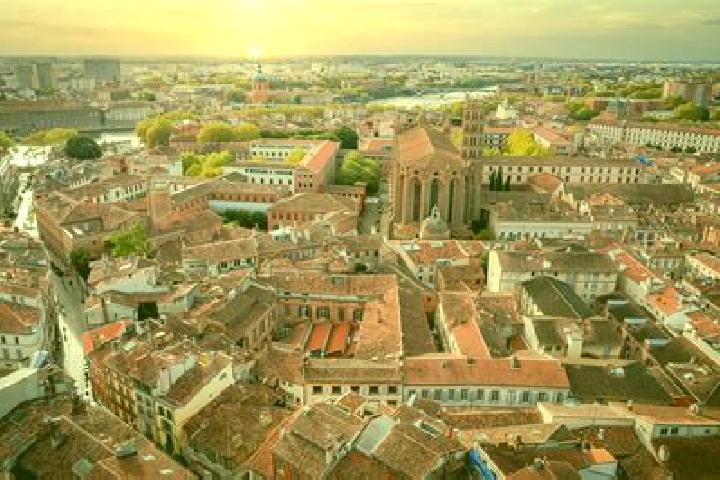 Jade, 21 — Escort in Toulouse, France