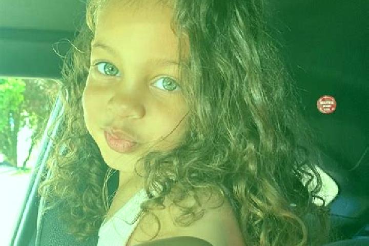 Jade, 22, a auburn blue-eyed mixed companion based in Guder Lao. Offering Tantra, Dinner Date, Erotic Massage, GFE. Available for incall and outcall, overnig...