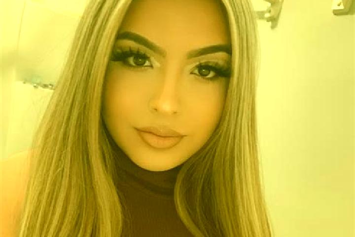 Jade, 22, a blonde brown-eyed latina companion based in Bernay-Vilbert. Offering Girlfriend Experience, Roleplay, Fetish, Domination. Available for incall an...