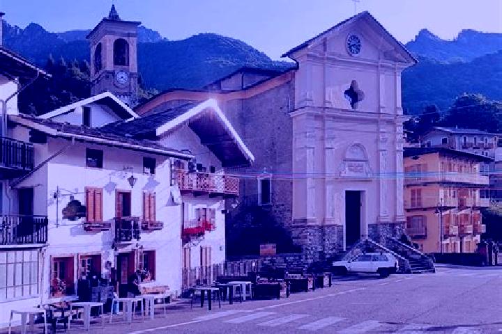 Jade, 22 — Escort in Ala di Stura, Italy