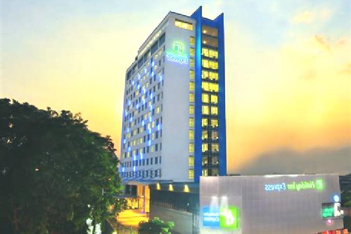 Jade, 22 — Escort in Kedungdoro, Indonesia