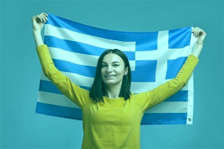 Jade, 22 — Escort in Peran Triovasalos, Greece