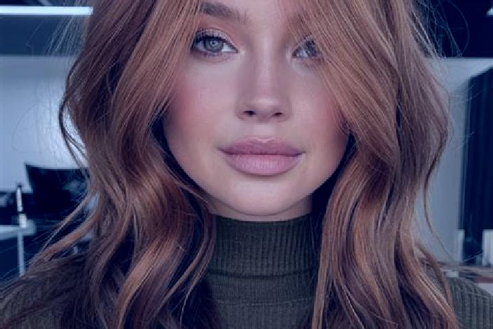 Jade, 23, a auburn grey-eyed middle eastern companion based in Casola di Napoli. Offering Girlfriend Experience, 69, Striptease, CIM. Available for incall an...