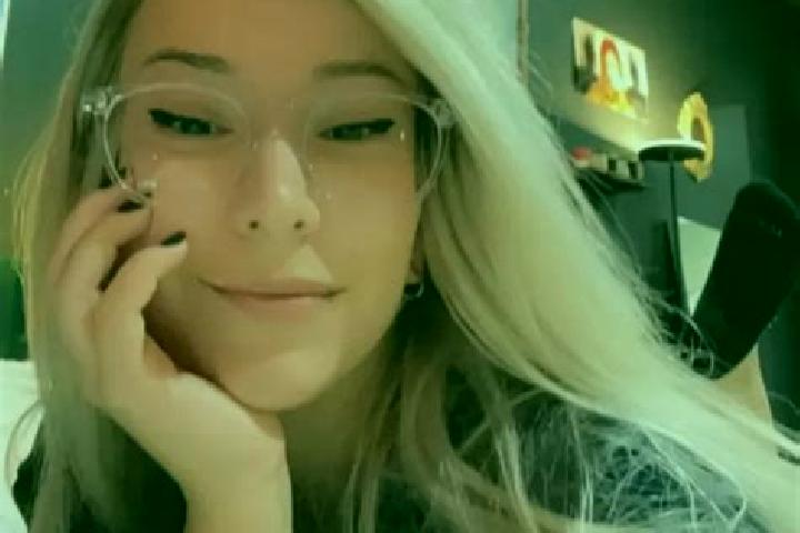 Jade, 23, a blonde grey-eyed caribbean companion based in Chenchang. Offering Striptease, BDSM, Dinner Date. Available for incall and outcall, day and evenin...