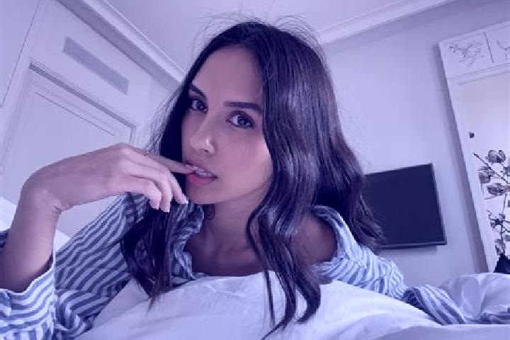 Jade, 23, a brunette amber-eyed asian companion based in Rasines. Offering 69, Domination, Travel Companion, Girlfriend Experience. Available for incall and ...