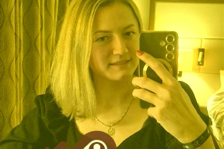 Jade, 23 — Escort in Kleczew, Poland