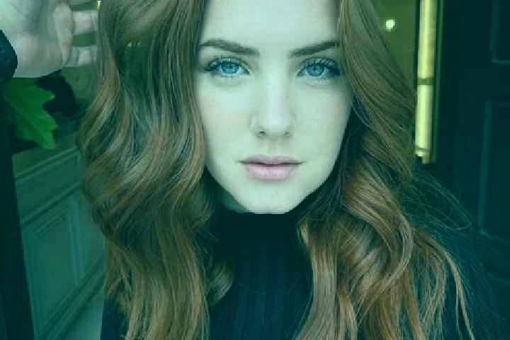 Jade, 24, a auburn blue-eyed european companion based in Serraria. Offering Domination, Massage, Girlfriend Experience, Travel Companion, 69. Available for i...