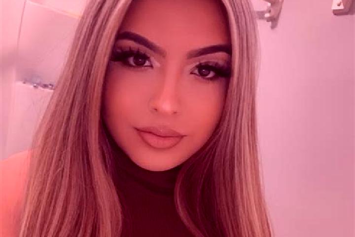 Jade, 24, a blonde amber-eyed latina companion based in Saintes. Offering Domination, 69, Duos, Prostate Massage, Fetish. Available for incall and outcall, o...