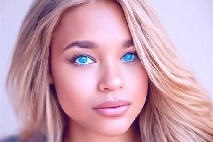 Jade, 24, a blonde blue-eyed latina companion based in Wallerfing. Offering Overnight, Roleplay, Dinner Date. Available for incall and outcall, overnight boo...