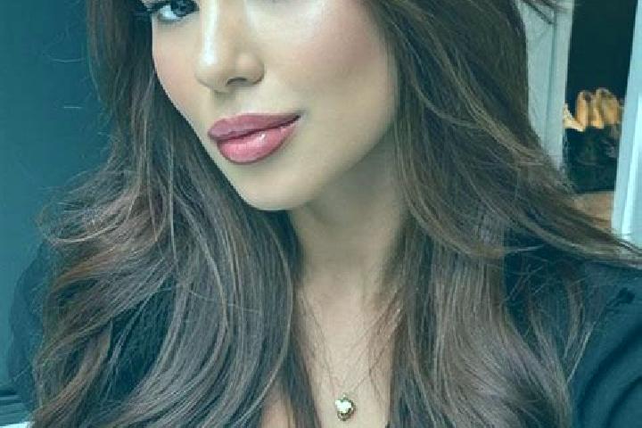 Jade, 24, a chestnut brown-eyed latina companion based in Jovita. Offering Fetish, Party Girl, A-Level, Massage. Available for incall and outcall, day and ev...
