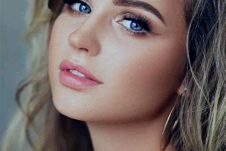 Jade, 24, a dark blonde blue-eyed asian companion based in Stryszow. Offering GFE, Overnight, Striptease, Domination. Available for incall and outcall, overn...