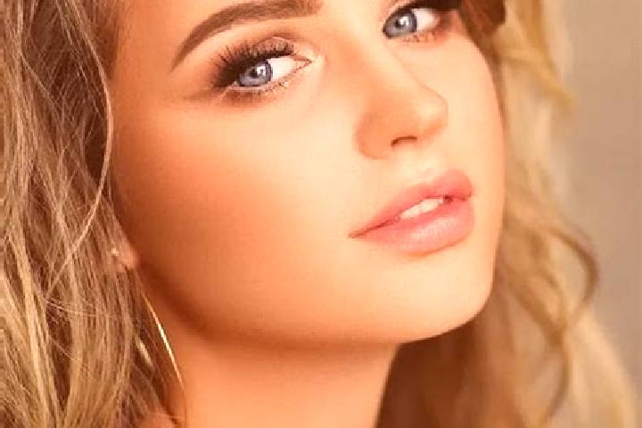 Jade, 24, a dark blonde blue-eyed slavic companion based in Aizkraukle. Offering 69, Party Girl, Tantra. Available for incall and outcall, day and evening da...