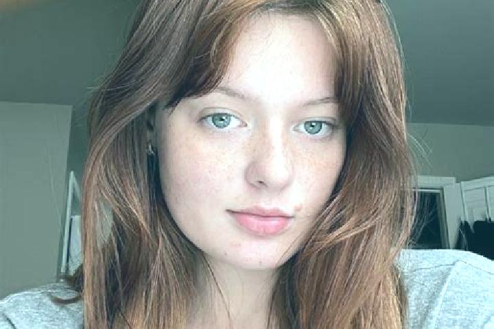 Jade, 24, a red brown-eyed mediterranean companion based in Trestiana. Offering CIM, GFE, 69, Deep French Kissing. Available for incall and outcall, overnigh...