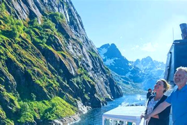 Jade, 24 — Escort in Bogen, Norway