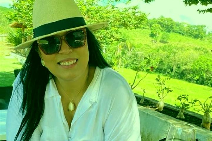 Jade, 24 — Escort in Divinolandia, Brazil