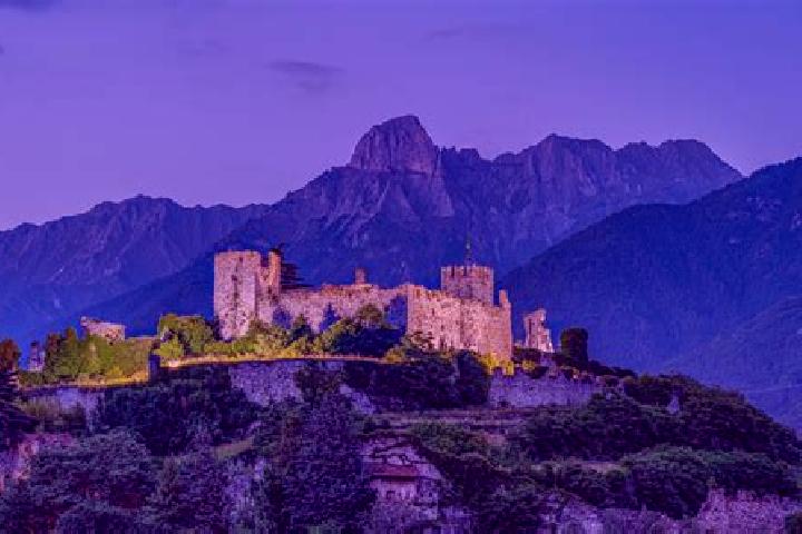 Jade, 24 — Escort in Valle e Castello, Italy