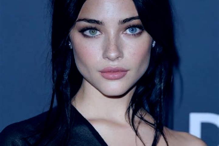 Jade, 25, a black blue-eyed latina companion based in Royitika. Offering CIM, Travel Companion, Deep French Kissing, Girlfriend Experience, Duos. Available f...