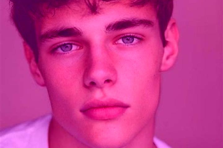 Jade, 25, a black brown-eyed caucasian companion based in Cat Cat. Offering Deep French Kissing, 69, Tantra. Available for incall and outcall, overnight book...