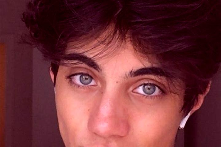Jade, 25, a chestnut dark-eyed caucasian companion based in Felizzano. Offering Domination, Tantra, Couples. Available for incall and outcall, overnight book...