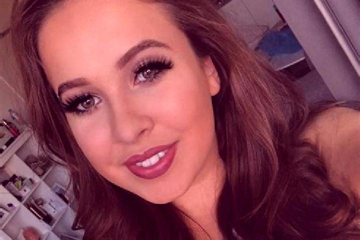 Jade, 25, a dark blonde amber-eyed mixed companion based in Maple Shade. Offering Erotic Massage, Couples, Prostate Massage. Available for incall and outcall...