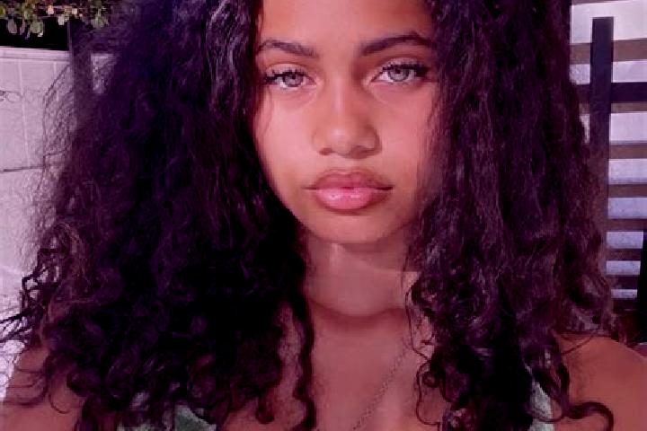 Jade, 25, a red green-eyed mixed companion based in Marisel. Offering Girlfriend Experience, Fetish, BDSM, CIM. Available for incall and outcall, day and eve...