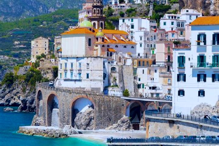 Jade, 25 — Escort in Montecastrilli, Italy