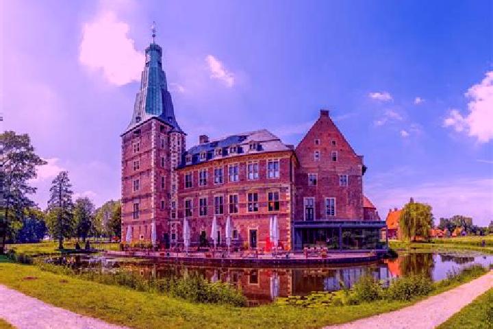 Jade, 26 — Escort in Ladbergen, Germany