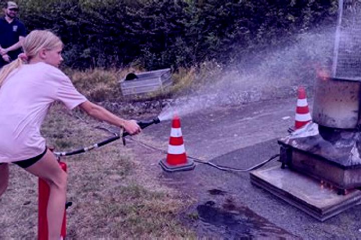 Jade, 26 — Escort in Oberbiel, Germany