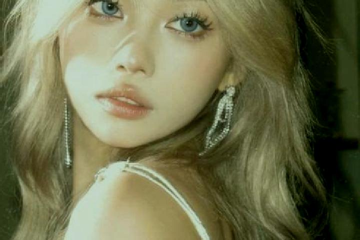 Jade, 27, a blonde grey-eyed asian companion based in Saint-Leu. Offering Party Girl, Travel Companion, Prostate Massage. Available for incall and outcall, d...