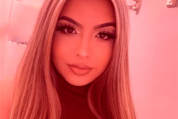 Jade, 27, a red blue-eyed mixed companion based in Genazzano. Offering Dinner Date, OWO, Fetish, BDSM. Available for incall and outcall, overnight bookings a...
