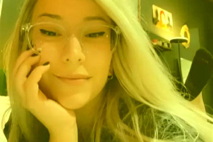 Jade, 28, a blonde amber-eyed ebony companion based in August Pine Ridge. Offering Deep French Kissing, Erotic Massage, A-Level, OWO. Available for incall an...