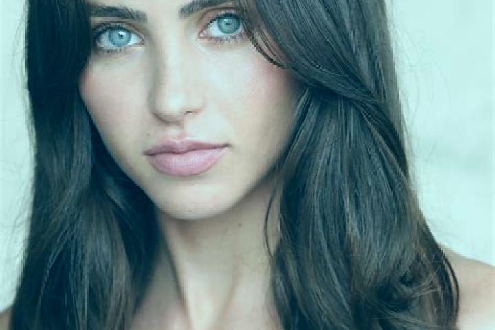 Jade, 28, a brunette dark-eyed mediterranean companion based in Tado. Offering Couples, Massage, Party Girl, A-Level, Roleplay. Available for incall and outc...