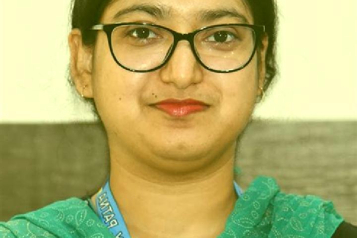 Jade, 28 — Escort in Bindki, India