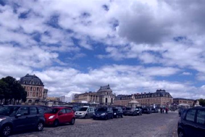 Jade, 28 — Escort in Versailles, France