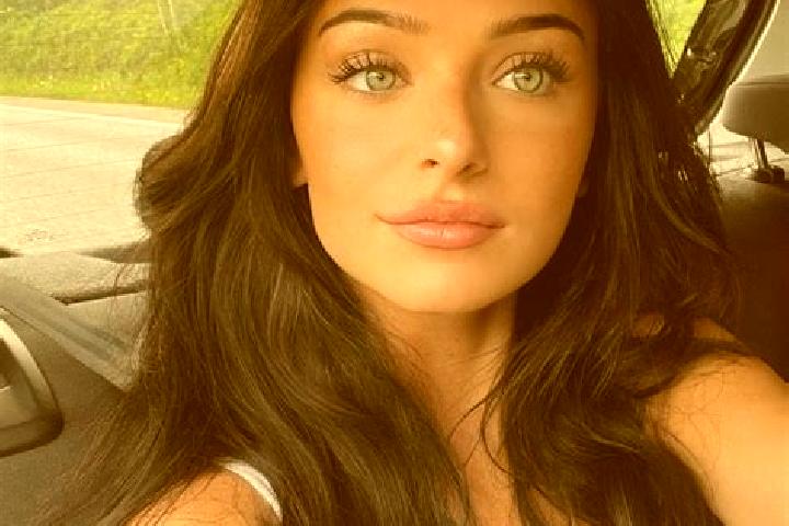 Jade, 29, a black green-eyed caucasian companion based in Neuhof. Offering Deep French Kissing, GFE, Roleplay, Prostate Massage, BDSM. Available for incall a...