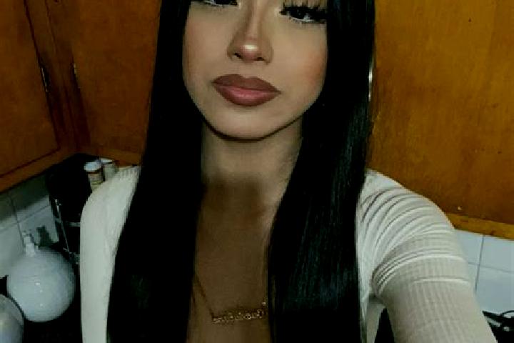 Jade, 29, a black grey-eyed latina companion based in Lewopao. Offering BDSM, Travel Companion, Party Girl. Available for incall and outcall, day and evening...