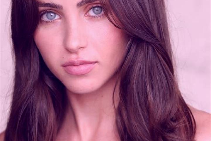 Jade, 29, a brunette brown-eyed mixed companion based in Girraween. Offering Couples, Prostate Massage. Available for incall and outcall, day and evening dates.