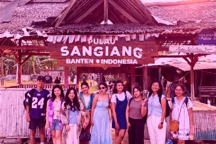 Jade, 29 — Escort in Sangiang, Indonesia