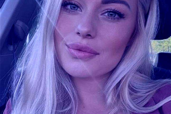 Jade, 30, a blonde hazel-eyed european companion based in Dundalk. Offering Erotic Massage, Roleplay, Domination, A-Level, Couples. Available for incall and ...