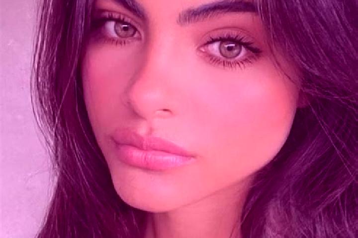 Jade, 30, a brunette green-eyed caucasian companion based in Ponte All Ania. Offering GFE, Roleplay, Travel Companion, Massage, Duos. Available for incall an...