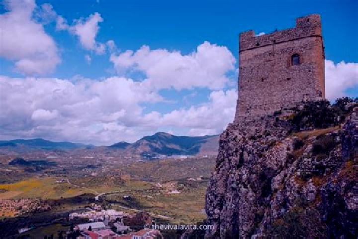 Jade, 30 — Escort in Carrascosa de la Sierra, Spain