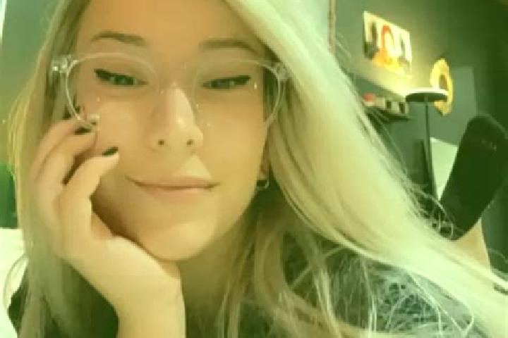 Jade, 31, a blonde grey-eyed indian companion based in Samadua. Offering Roleplay, Tantra, Girlfriend Experience, CIM. Available for incall and outcall, day ...